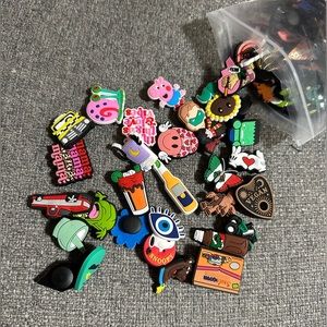 SET OF 5 Jibbitz for Crocs